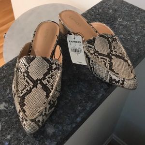 Snake print mules/slides